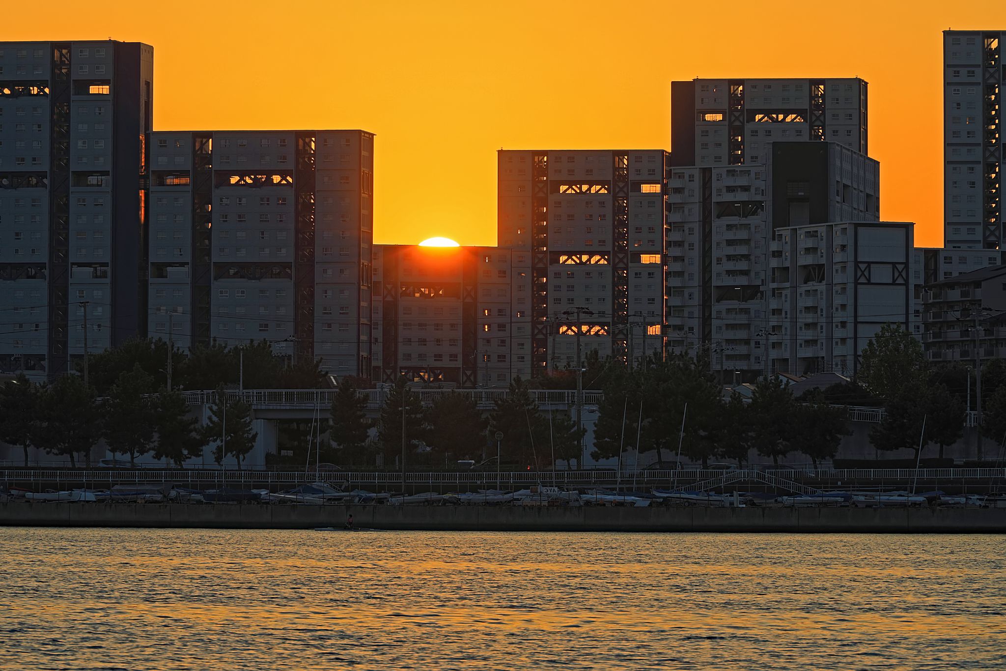 サンセットタウン 日の出日の入時刻・方角マップ