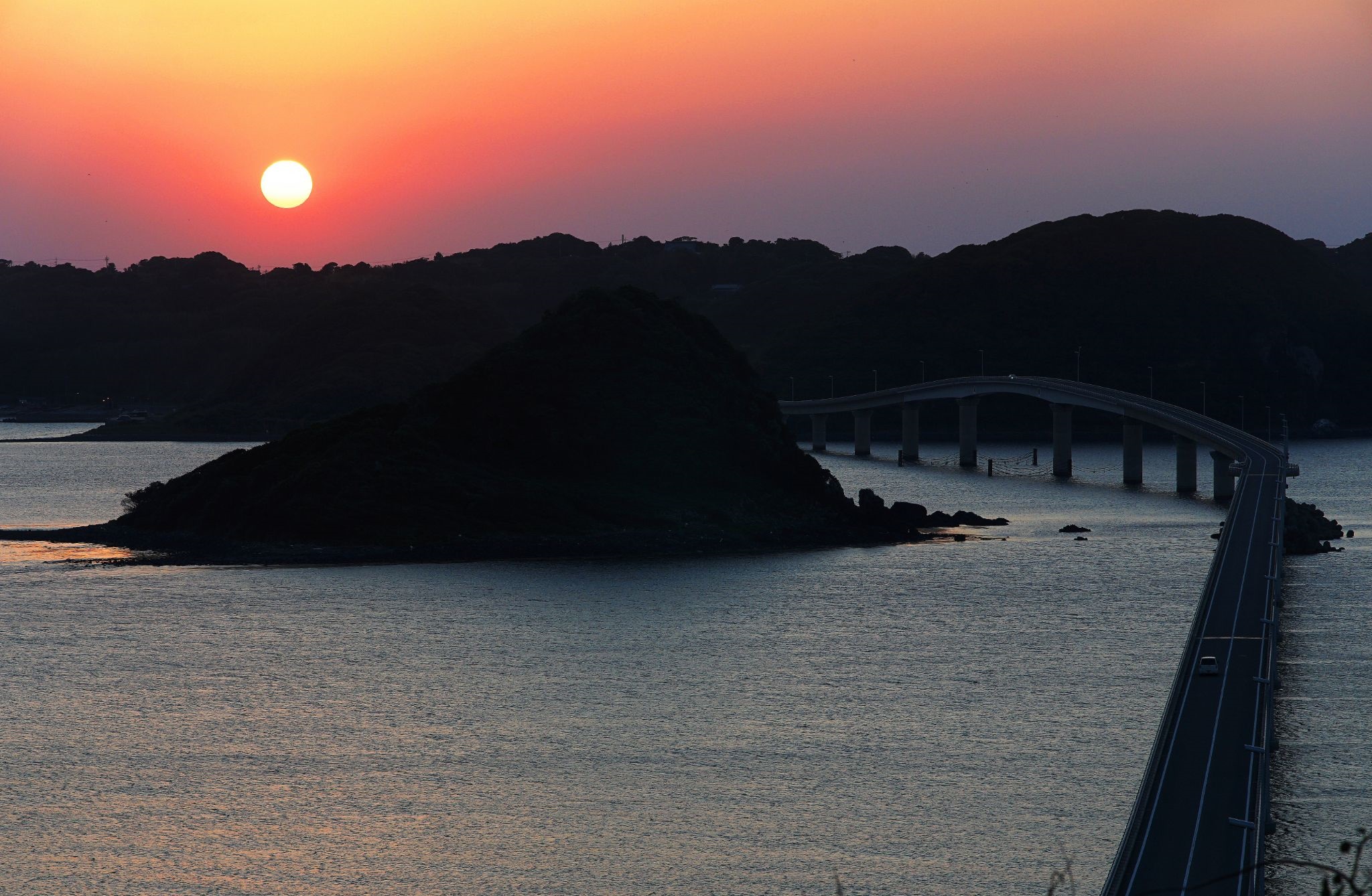 角島大橋の夕暮れ 日の出日の入時刻 方角マップ
